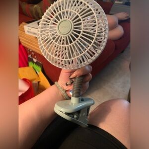 O2 cool portable stroller fan